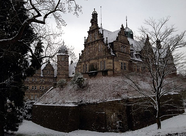 Schloss Hmelschenburg am 3. Januar 2016  -
Trakehner Gestt Hmelschenburg