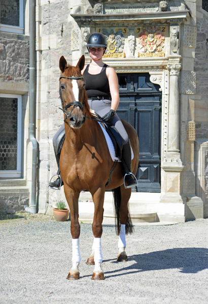 Elea und unsere Pr�mien- u. Staatspr�mienstute Kavalou v. Shavalou - Trakehner Gest�t H�melschenburg - Foto: Langels